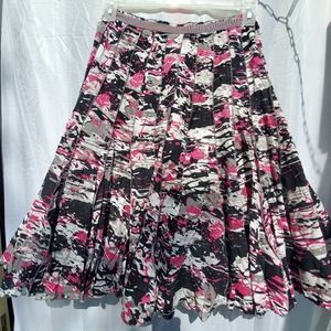 Fun, colorful skirt. Small